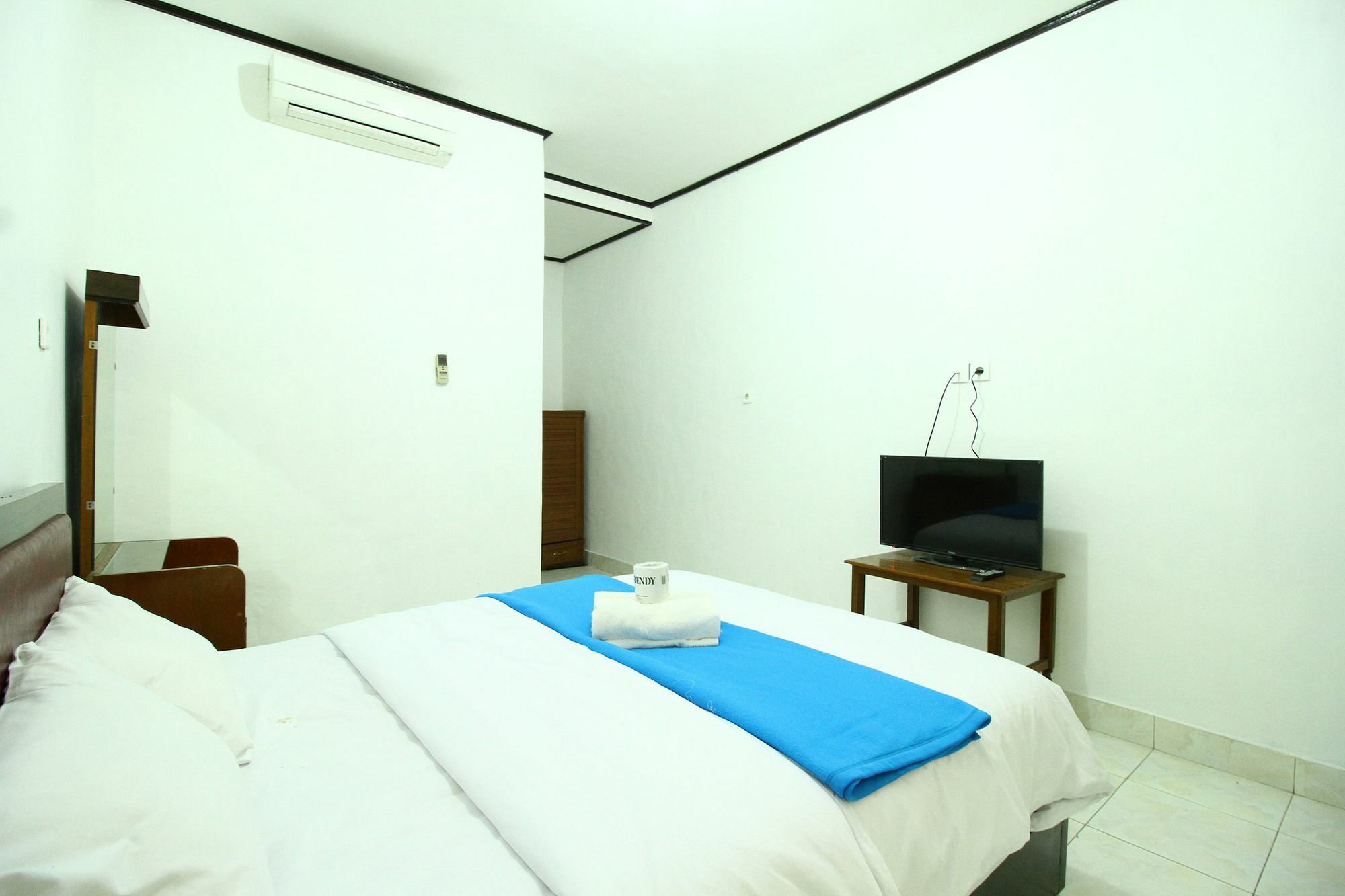 Dua Dara Inn Kuta Legian Extérieur photo