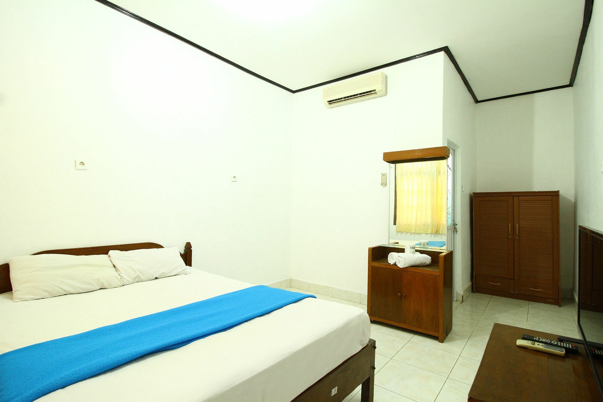 Dua Dara Inn Kuta Legian Extérieur photo