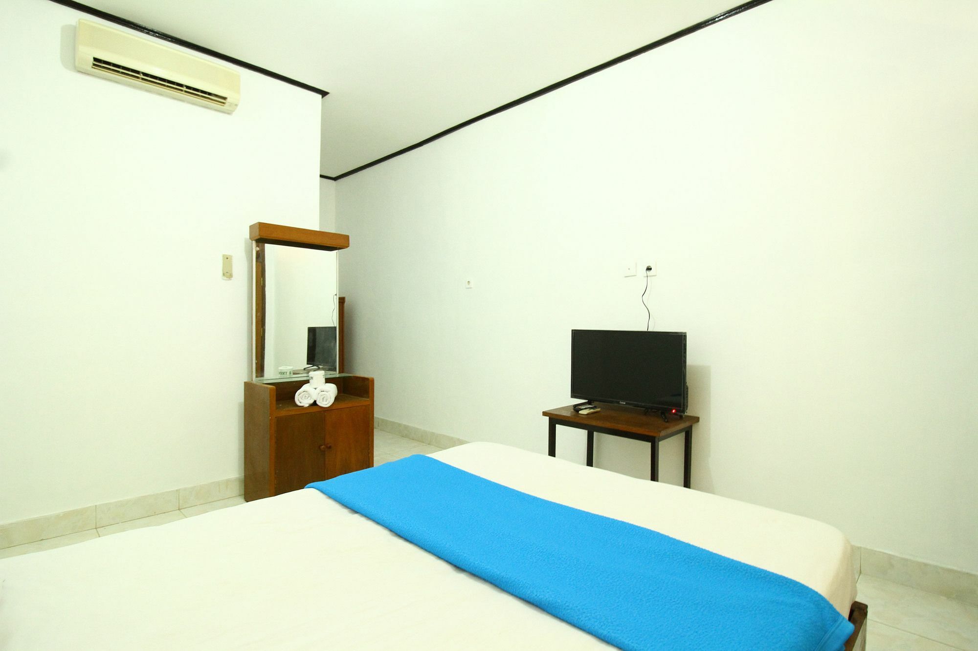 Dua Dara Inn Kuta Legian Extérieur photo